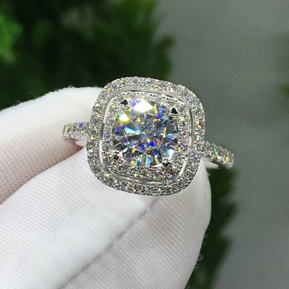 Diamond Ring - Picture 4 of 6